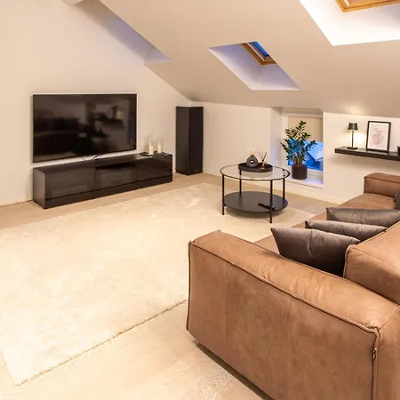 Oa Cozy Roofapartment With Sauna